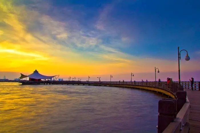 Pantai Ancol, Liburan Seru dengan Pemandangan Indah di Jakarta
